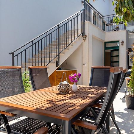 Luxury Apartments Azalea Primosten Exterior photo